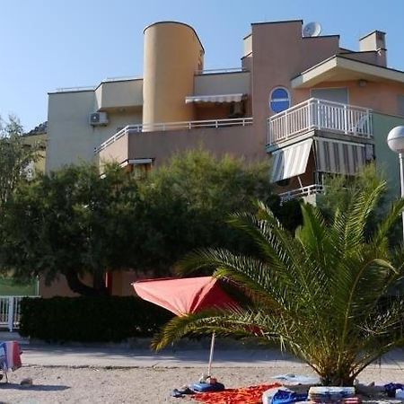 Apartman Loza Klek Exteriör bild